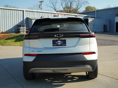Used 2023 Chevrolet Bolt EUV LT image 13