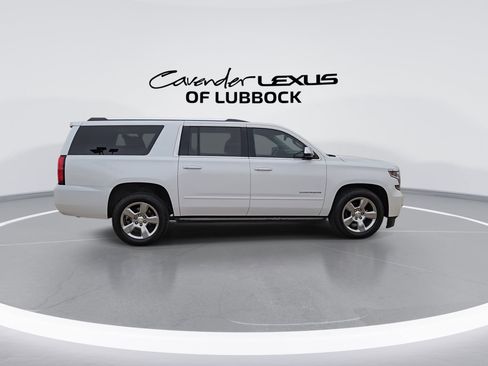 Used 2017 Chevrolet Suburban Premier image 9