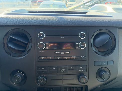 Used 2016 Ford F250 XL w/ Power Equipment Group image 22