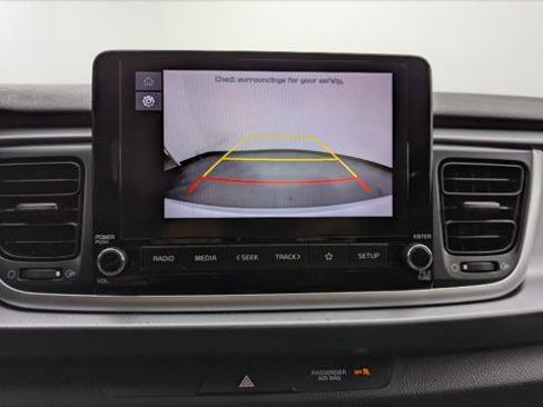 Used 2022 Kia Rio S image 29