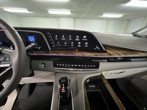 Certified 2023 Cadillac Escalade Sport Platinum image 16