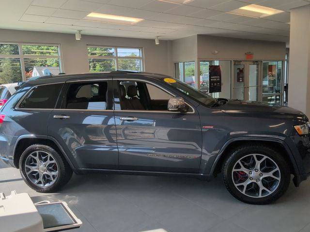 Certified 2020 Jeep Grand Cherokee Overland w/ Interior Metal Package AWD/4WD image 4