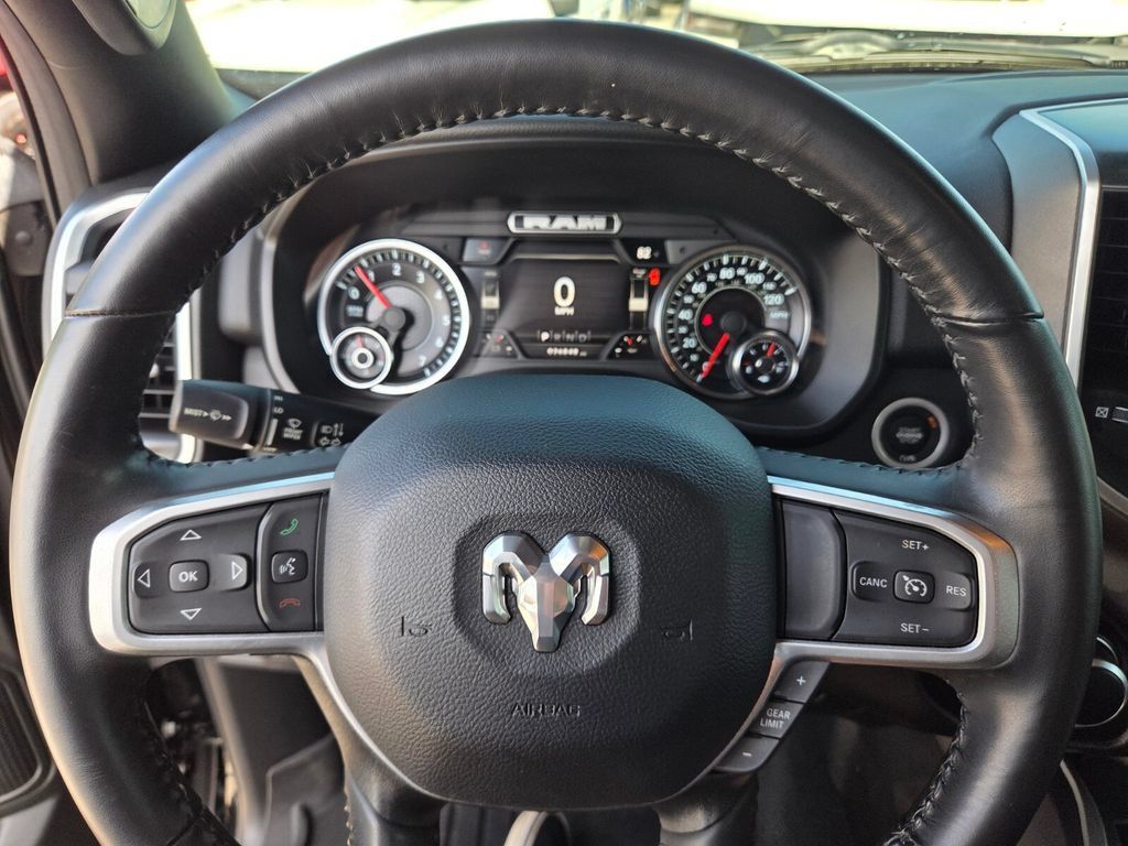 Used 2022 RAM 1500 Big Horn AWD/4WD image 32