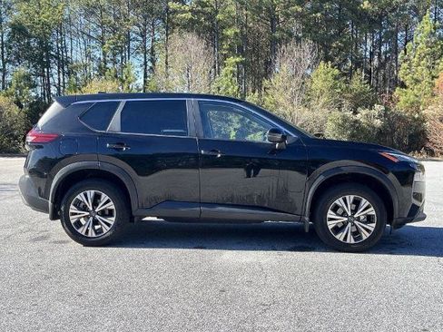 Certified 2023 Nissan Rogue SV image 25