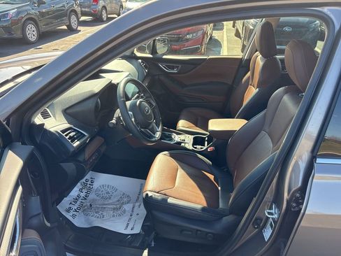 Used 2023 Subaru Forester Touring image 9