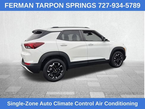 Used 2022 Chevrolet TrailBlazer LT w/ Convenience Package FWD image 11