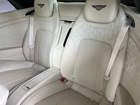 Used 2020 Bentley Continental GT image 10