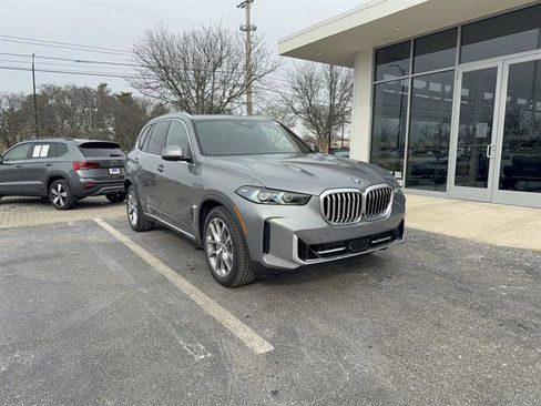 New 2026 BMW X5 xDrive50e image 1