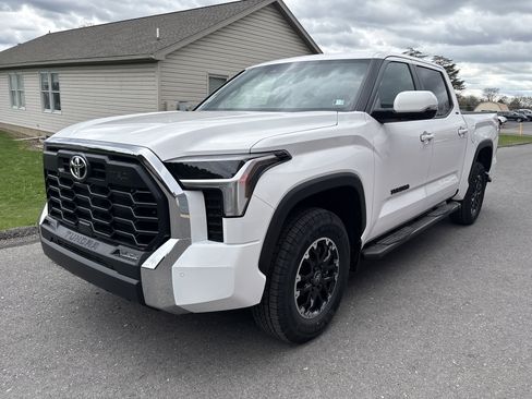 New 2026 Toyota Tundra SR5 AWD/4WD image 7