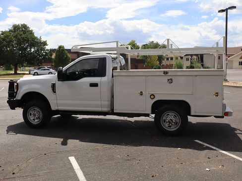 Used 2022 Ford F250 XL w/ STX Appearance Package AWD/4WD image 9