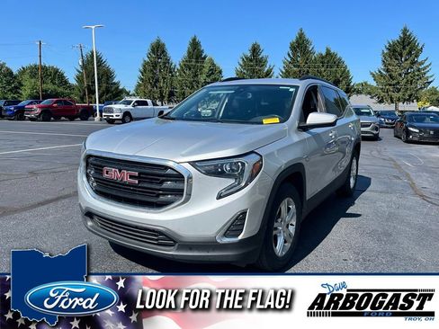 Used 2020 GMC Terrain SLE w/ Driver Convenience Package FWD image 1