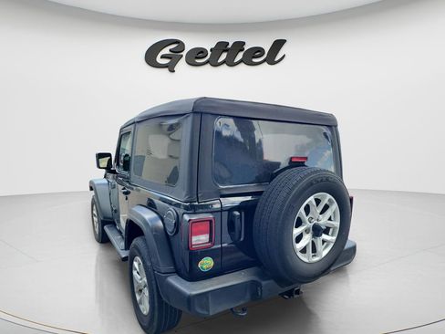 Used 2023 Jeep Wrangler Sport S image 5
