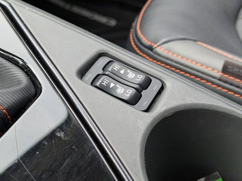 Used 2024 Subaru Crosstrek 2.5i Limited w/ Crosstrek Mirror Package image 10