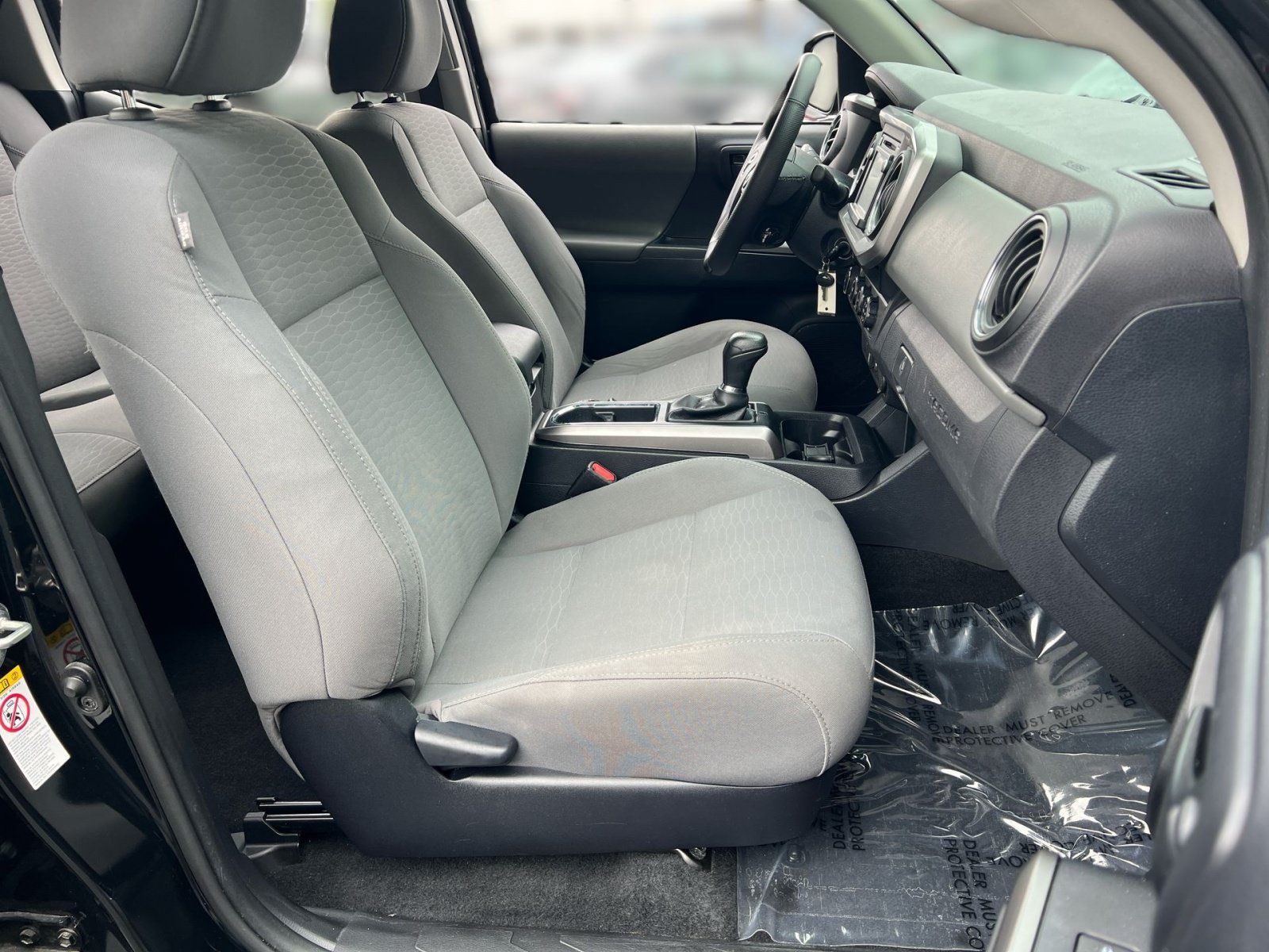 Used 2019 Toyota Tacoma SR5 AWD/4WD image 25