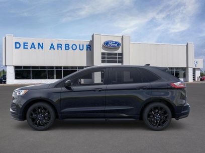 Used 2024 Ford Edge SE w/ Black Appearance Package