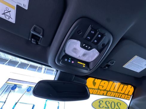 Used 2023 Chevrolet TrailBlazer RS w/ Sun and Liftgate Package AWD/4WD image 33