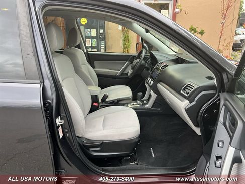 Used 2018 Subaru Forester 2.5i Premium AWD/4WD image 28