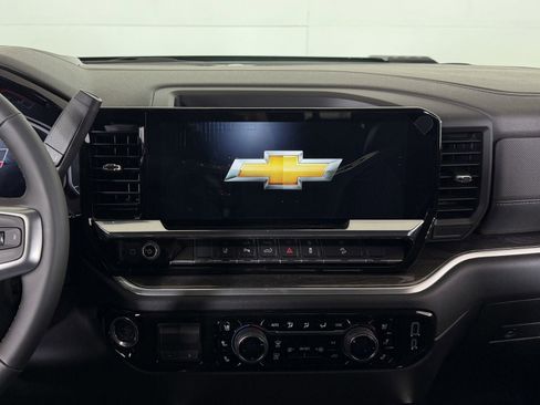 New 2026 Chevrolet Silverado 2500 LTZ w/ LTZ Texas Edition AWD/4WD image 11
