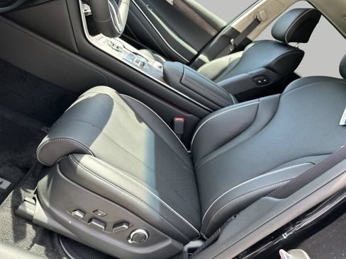 New 2026 Genesis GV80 2.5T Prestige AWD/4WD image 8