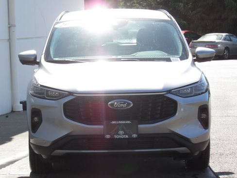 Used 2024 Ford Escape Platinum AWD/4WD image 3