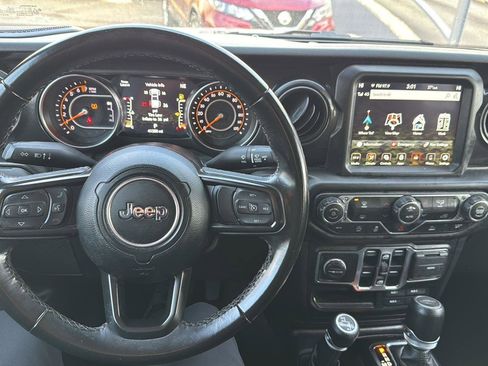 Used 2022 Jeep Gladiator Sport image 18