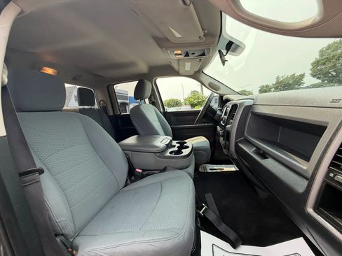 Used 2017 RAM 1500 Express w/ Black Ram 1500 Express Group AWD/4WD image 18