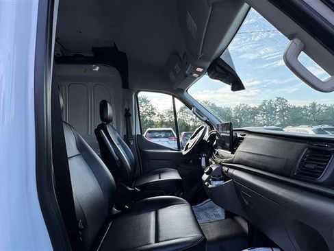 Used 2023 Ford E-Transit Medium Roof RWD image 38