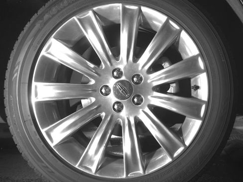 Used 2012 Lincoln MKX FWD image 11