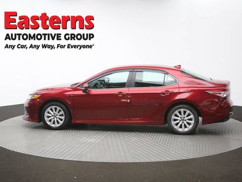 Used 2019 Toyota Camry LE FWD image 58