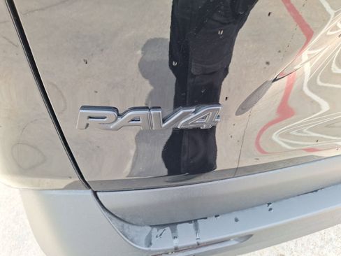 Used 2025 Toyota RAV4 XLE w/ Convenience Package image 13