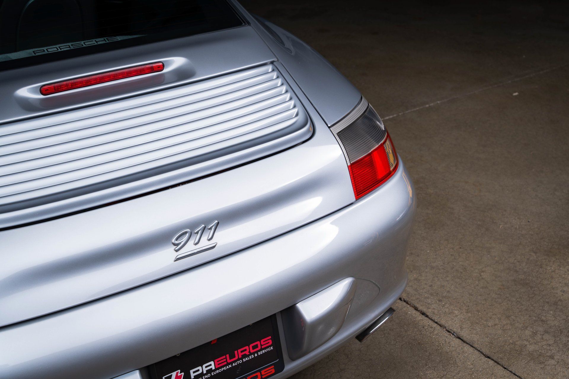 Used 2004 Porsche 911 40th Anniversary RWD image 34