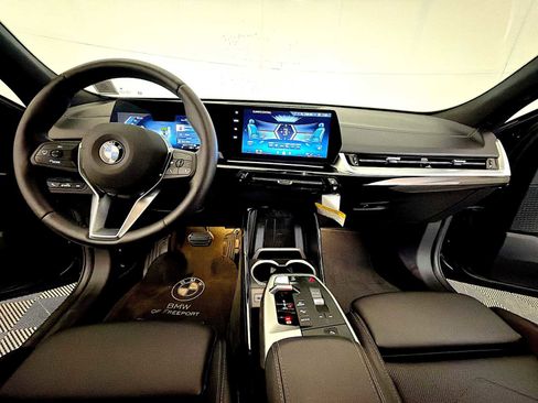 Used 2025 BMW X2 xDrive28i w/ Convenience Package image 17