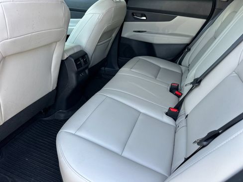 Used 2025 Nissan Murano SV AWD/4WD image 11
