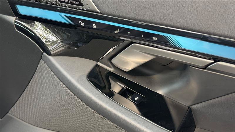 Used 2026 BMW M5 w/ Executive Package AWD/4WD image 51
