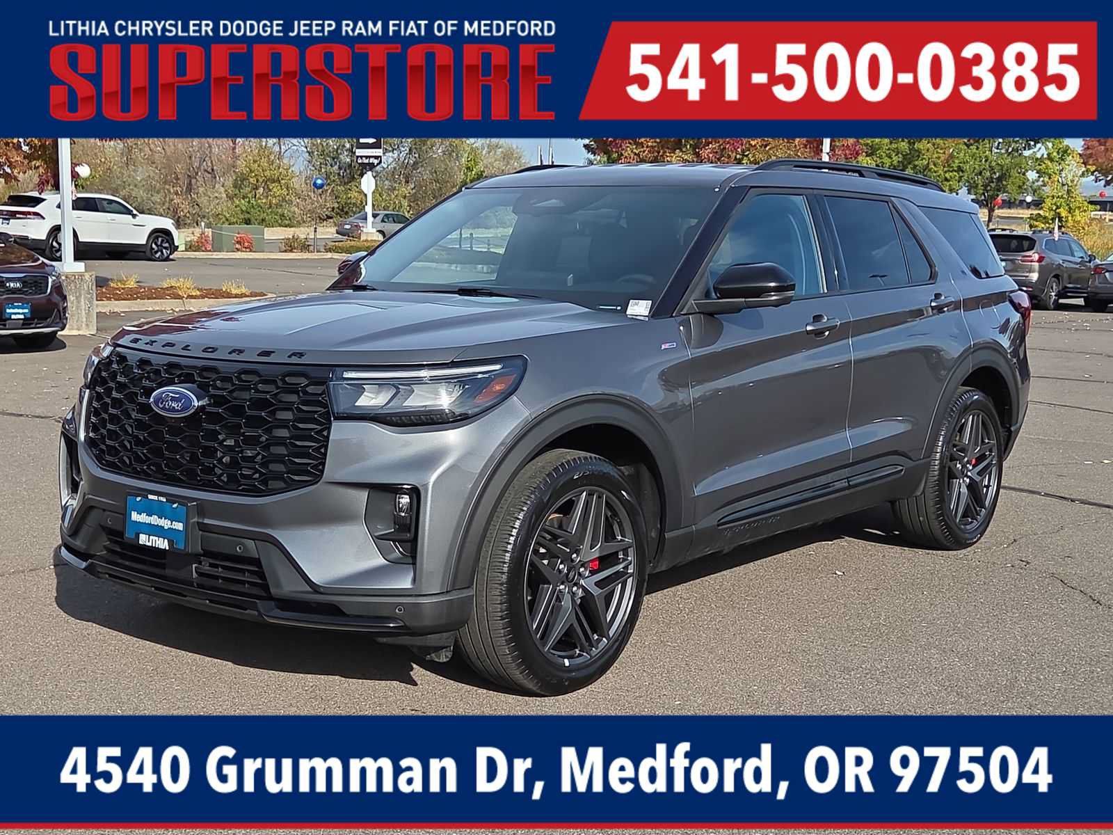 Used 2025 Ford Explorer ST-Line w/ ST-Line Street Pack AWD/4WD image 1