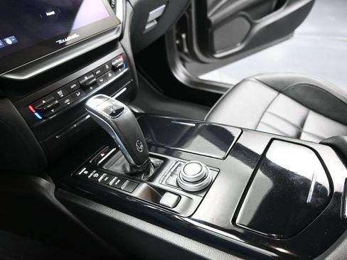 Used 2022 Maserati Ghibli GT RWD image 17