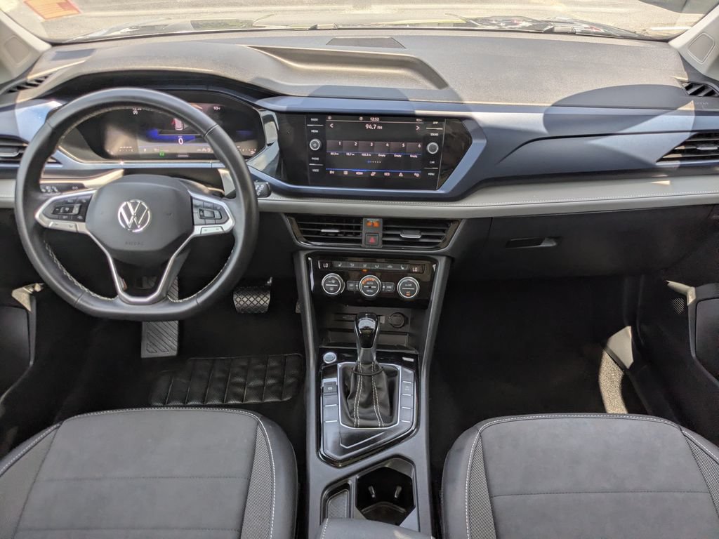 Used 2024 Volkswagen Taos SE FWD image 14