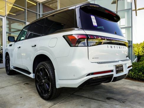 New 2026 INFINITI QX80 4WD image 9