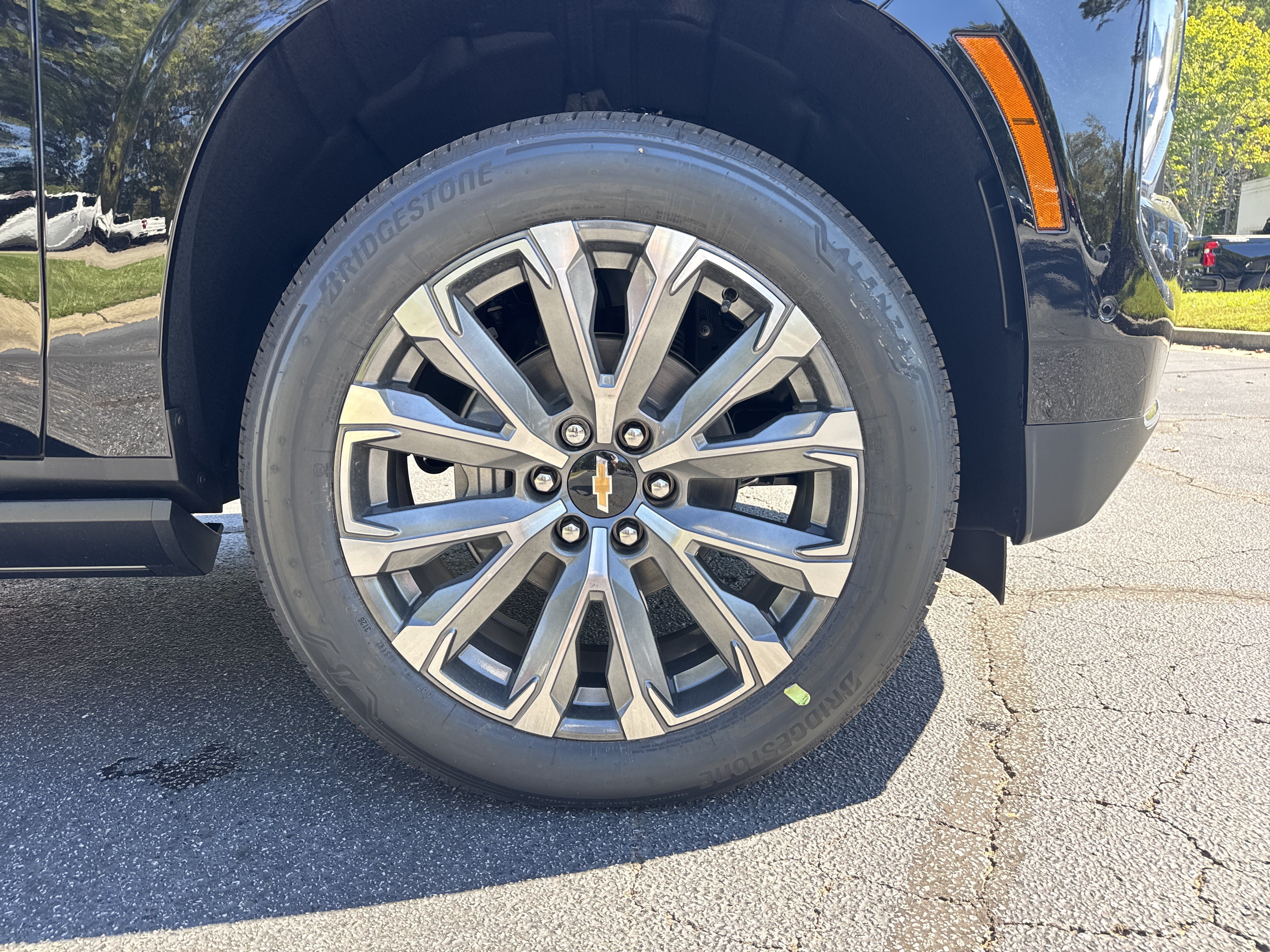 New 2026 Chevrolet Tahoe High Country AWD/4WD image 12