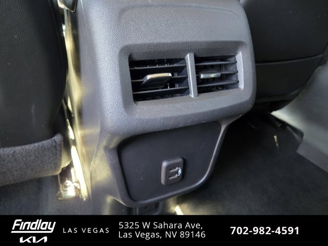 Used 2022 GMC Terrain SLT AWD/4WD image 16