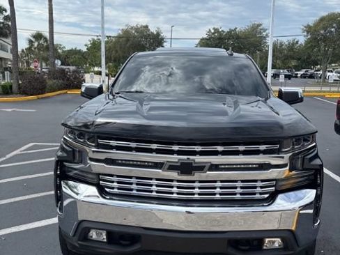 Used 2021 Chevrolet Silverado 1500 LT w/ All Star Edition Plus AWD/4WD image 2