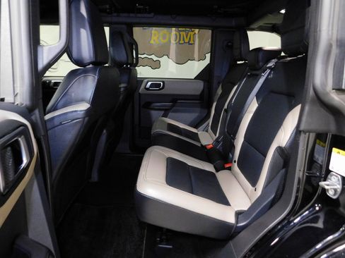 Used 2024 Ford Bronco Wildtrak image 73