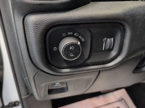 Used 2023 RAM 1500 Big Horn AWD/4WD image 15
