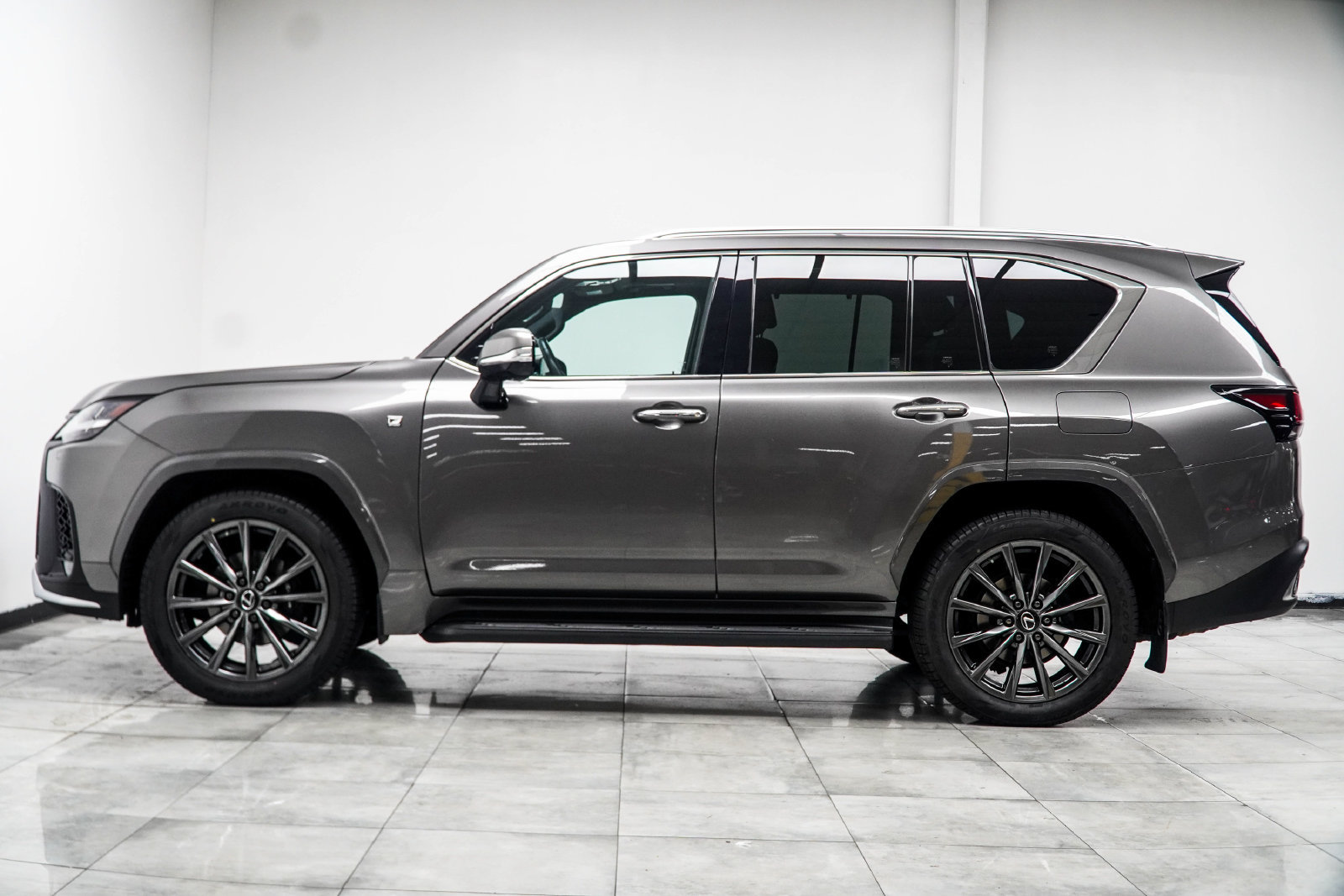Used 2023 Lexus LX 600 F Sport AWD/4WD image 11