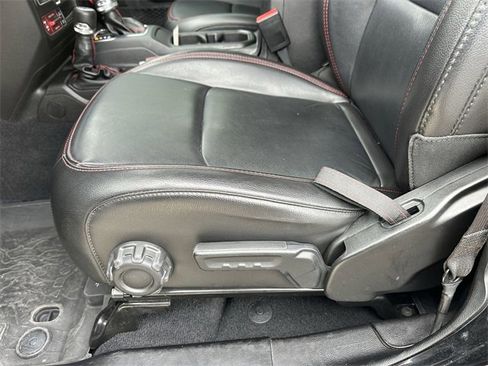 Used 2023 Jeep Wrangler Unlimited Rubicon image 26