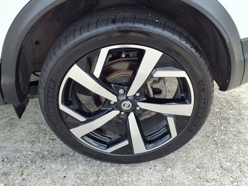 Used 2020 Nissan Rogue Sport SL w/ Premium Package FWD image 27