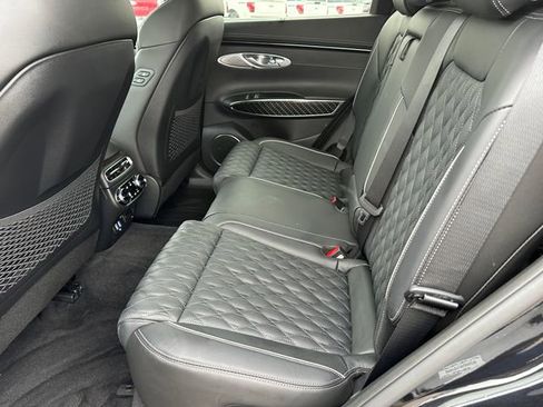 Used 2023 Genesis GV70 3.5T Sport w/ Sport Prestige Package image 15