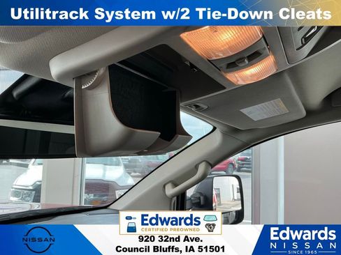 Used 2024 Nissan Titan SV w/ SV Convenience Package AWD/4WD image 38