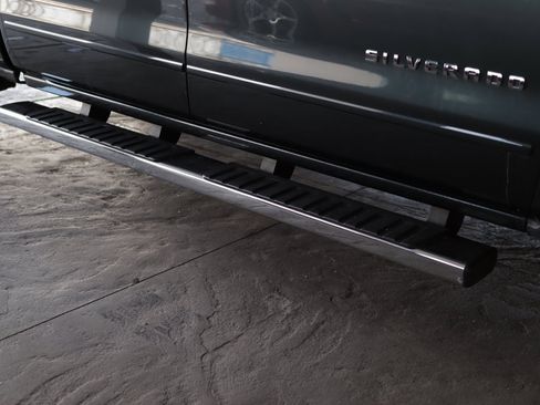 Used 2018 Chevrolet Silverado 1500 LT w/ All Star Edition image 35