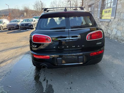 Used 2016 MINI Cooper Clubman image 4